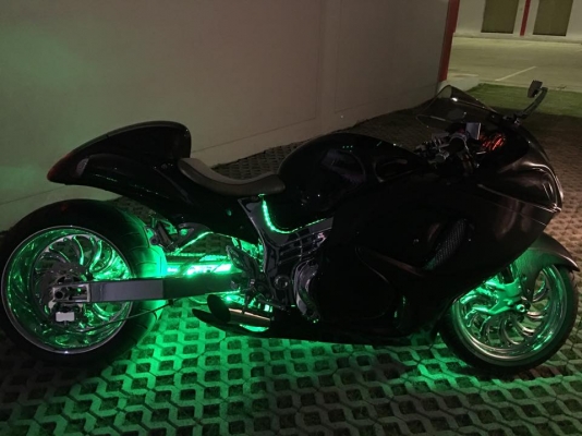 HAYABUSA 1300 2012 ชุดแต่งเทพตรงรุ่นจากเมกา คันนี้แต่งมาสุดในรุ่นคับ HAYABUSA 1300 2012 ชุดแต่งเทพตรงรุ่นจากเมกา คันนี้แต่งมาสุดในรุ่นคับ