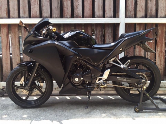 CBR250 ปี2011 ท่อแต่งเสียงลั่นๆ  วิ่ง40000โล กระจกแต่ง กระจกเดิมครบ ยางหน้าหลังใหม่ ระบบไฟติดครบ
