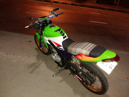 บิ๊กไบค์ 200 cc ราคา 17500 บาท โทร 098-885-9869-เดช