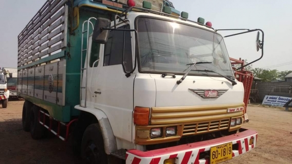 ขายรถ10ล้อ F18 เครื่อง195แรง พ.เพาเวอร์ เบรกทิฟฟี่ รถสวยมาก ยางดี ภายในสวย แอร์เย็น เอกสารพร้อมโอน สนใจโทร 090-8588220คุณนะ 093-3258446คุณบิว หรือเข้าดูสินค้าอื่นๆได้ที่ www.truck.in.th/498 หรือเพจFacebook ณรงค์ ซื้อขายรถมือสอง (เว็บไซต์ส่วนตัว) หรือFaceb