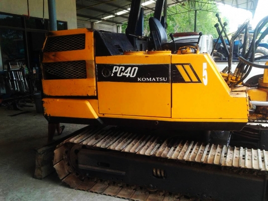 ขาย KOMATSU PC 40 รุ่น 3 พร้อมหัวคีบไม้ ขาย KOMATSU PC 40 รุ่น 3 พร้อมหัวคีบไม้