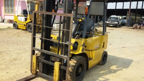 ขายรถยก MITSUBICHI FD25 เครื่องดีเซล เกียร์ธรรมดา ยางตันหน้าหลังเสาสูง 3 เมตร ยกได้ 2.5 ตัน ติดต่อ 089-7949488 ขายรถยก MITSUBICHI FD25 เครื่องดีเซล เกียร์ธรรมดา ยางตันหน้าหลังเสาสูง 3 เมตร ยกได้ 2.5 ตัน ติดต่อ 089-7949488