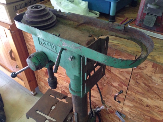 ขายแท่นสว่านเจาะ KING ตามสภาพครับ ใส่มอเตอร์ก็ใช้ได้เลย ขายถูกๆครับ ขายแท่นสว่านเจาะ KING ตามสภาพครับ ใส่มอเตอร์ก็ใช้ได้เลย ขายถูกๆครับ