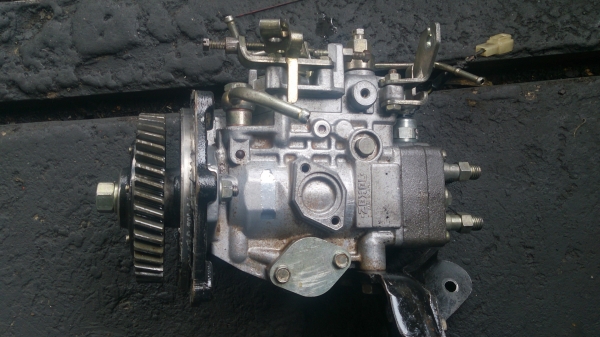 ปั๊มโซล่าร์อิซุสุมังกร 4ja ถอดจากเครื่องสวยๆ รับประกัน