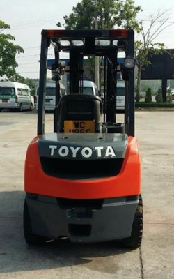 จำหน่าย Used Forklift Toyota 8FD30 นำเข้า 3 ตัน ดีเซล เสา 4.3 เมตร เสา 3 ท่อน Full-Free + งาสไลด์ จำหน่าย Used Forklift Toyota 8FD30 นำเข้า 3 ตัน ดีเซล เสา 4.3 เมตร เสา 3 ท่อน Full-Free + งาสไลด์