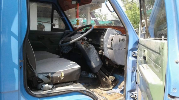 ขายรถ6ล้อ NKR110แรง มีสโล เครื่องดี แคชซีสวย ยางดี ยาว4.30เมตร รถสวยสภาพพร้อมใช้งาน เอกสารพร้อมโอน สนใจโทร 090-8588220คุณนะ 093-3258446คุณบิว หรือเข้าดูสินค้าอื่นๆได้ที่ www.truck.in.th/498 หรือเพจFacebook ณรงค์ ซื้อขายรถมือสอง (เว็บไซต์ส่วนตัว) หรือFaceb