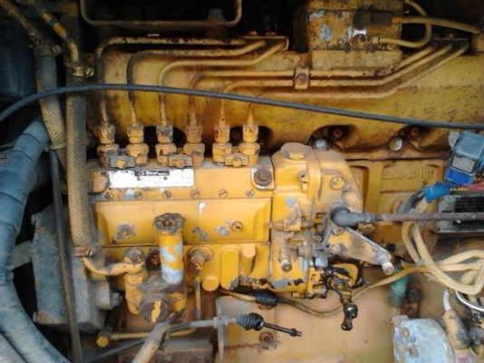 รถตักล้อยาง WA 100-1