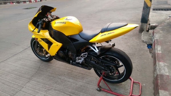 ขายคับ KAWASAKI NINJA ZX10 ปี2005 อินวอย สรรพสามิตร สีสวยๆ ท่อแต่ง ราคา 155000 บาท สนใจติดต่อ 081-0578282 คับ ส่งได้ทั่วไทยคับ สนใจติดต่อ 081-0578282 FACEBOOK ชาญณรงค์ ป๊อป ชัยอมฤต ไอดีไลน์ POPBIGBIKESAKON คับ สนใจรถสวย ถูก ดี ต้อง POP BIGBIKE SAKONNAKHON