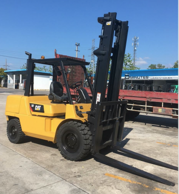 จำหน่าย Used Forklift CAT DP50KT โหลด 5 ตัน ดีเซล 6 สูบ เสาสูง 4.5 เมตร  สภาพ 90 \%