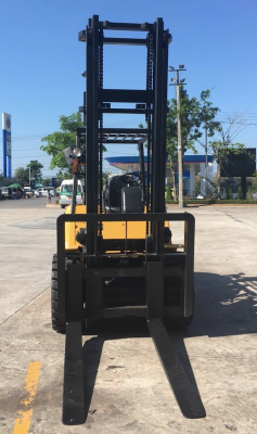 จำหน่าย Used Forklift CAT DP50KT โหลด 5 ตัน ดีเซล 6 สูบ เสาสูง 4.5 เมตร  สภาพ 90 \%
