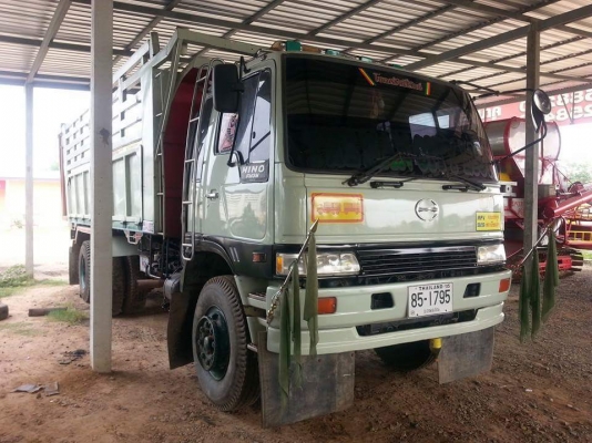 ขายรถ10ล้อ ดั้ม2เพลา HINO FM3M เครื่อง240แรง เครื่องเดิม สโลเดิม มีลำโพงระบบลากพ่วง พาวเวอร์ ทิฟฟี่ ภายในสวย แอร์เย็น เอกสารพร้อมโอน สนใจโทร 090-8588220คุณนะ 093-3258446คุณบิว หรือเข้าดูสินค้าอื่นๆได้ที่ www.truck.in.th/498 หรือเพจFacebook ณรงค์ ซื้อขายรถ