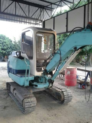 ขาย KOMATSU PC 35R -8 สภาพสวยพร้อมใช้ ติดต่อได้ คุณอ๊อฟ พิจิตร 086-737-9991 ขาย KOMATSU PC 35R -8 สภาพสวยพร้อมใช้ ติดต่อได้ คุณอ๊อฟ พิจิตร 086-737-9991