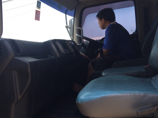 ขาย 6 ล้อ ฮีโน่ เมก้าเครน 3.6 ตัน 4 ปอก 3 ชัก ท้องวี 150 แรง ปี 54 ยาว 5.5  ม. จัดแนนท์ได้ครับ สนใจติดต่อได้ที่ 081-9420141 ,  081-5715326