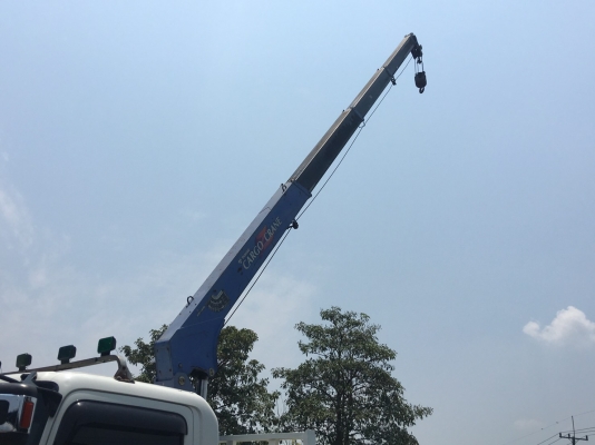 ขาย 6 ล้อ ฮีโน่ เมก้าเครน 3.6 ตัน 4 ปอก 3 ชัก ท้องวี 150 แรง ปี 54 ยาว 5.5  ม. จัดแนนท์ได้ครับ สนใจติดต่อได้ที่ 081-9420141 ,  081-5715326