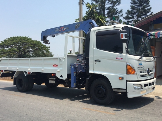 ขาย 6 ล้อ ฮีโน่ เมก้าเครน 3.6 ตัน 4 ปอก 3 ชัก ท้องวี 150 แรง ปี 54 ยาว 5.5  ม. จัดแนนท์ได้ครับ สนใจติดต่อได้ที่ 081-9420141 ,  081-5715326