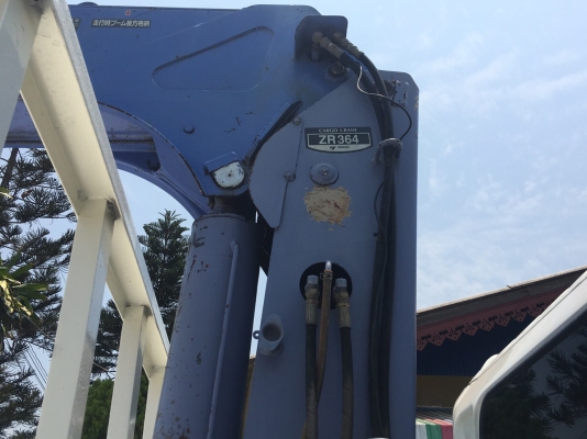 ขาย 6 ล้อ ฮีโน่ เมก้าเครน 3.6 ตัน 4 ปอก 3 ชัก ท้องวี 150 แรง ปี 54 ยาว 5.5  ม. จัดแนนท์ได้ครับ สนใจติดต่อได้ที่ 081-9420141 ,  081-5715326