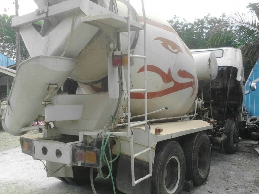 รถอีซูซุ  10  ล้อ โม่ปูน  FRZ441 เปลื่ยนเครื่อง  260 แรงม้า.     สนใจติดต่อ  081 - 6079515