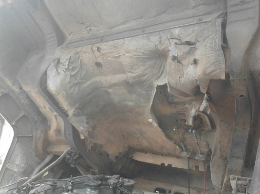 รถอีซูซุ  10  ล้อ โม่ปูน  FRZ441 เปลื่ยนเครื่อง  260 แรงม้า.     สนใจติดต่อ  081 - 6079515