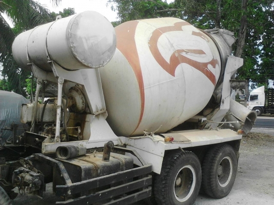 รถอีซูซุ  10  ล้อ โม่ปูน  FRZ441 เปลื่ยนเครื่อง  260 แรงม้า.     สนใจติดต่อ  081 - 6079515