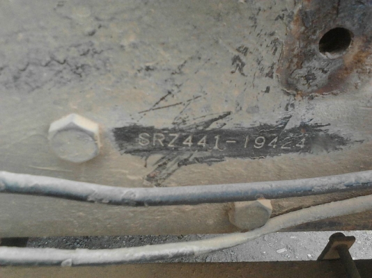 รถอีซูซุ  10  ล้อ โม่ปูน  FRZ441 เปลื่ยนเครื่อง  260 แรงม้า.     สนใจติดต่อ  081 - 6079515