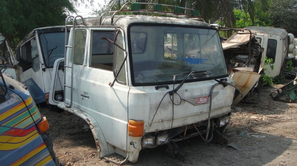 หัว HINO F18 บางๆเดิมๆไม่ผุ ขาหน้า-หลัง กรอง กันชน ของครบ ราคาถูก