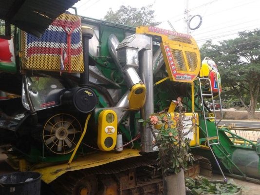 ขายรถเกี่ยวข้าว จ้าวช้างไวไฟ ปี54 อุ้ม2.5ตัน เครื่อง260แรง JOทูเทอร์โบ จากโรงงาน รถสวยสภาพพร้อมใช้งาน สนใจโทร 090-8588220คุณนะ 093-3258446คุณบิว หรือเข้าดูสินค้าอื่นๆได้ที่ www.truck.in.th/498 หรือเพจFacebook ณรงค์ ซื้อขายรถมือสอง (เว็บไซต์ส่วนตัว) หรือFa