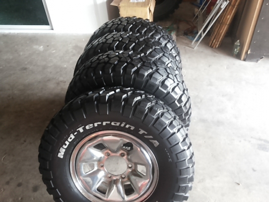 ***ยางBFGoodrich KM2 usa.เก่าเก็บ*** ขนาด30"×9.50"×15" ***ยางBFGoodrich KM2 usa.เก่าเก็บ*** ขนาด30"×9.50"×15"