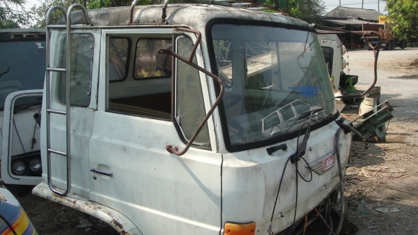 หัว HINO F18 บางๆเดิมๆไม่ผุ ขาหน้า-หลัง กรอง กันชน ของครบ ราคาถูก