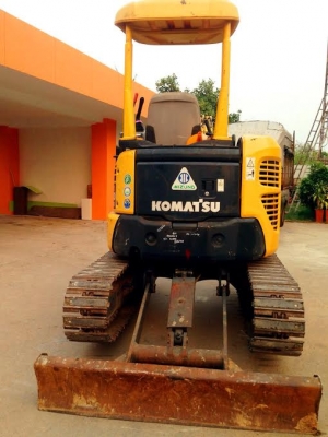 ขายรถแม็คโคร KOMATSU PC30MR-2