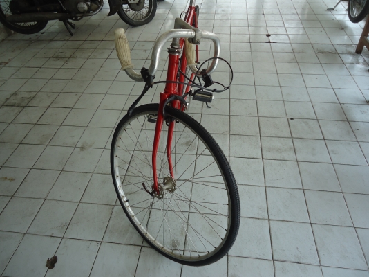 จักรยานเสื้อหมอบ