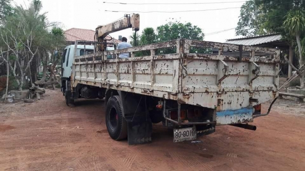 ขายรถ6ล้อ 3H ยาว7.20เมตร เครื่อง195 แรงปี38 เครน4.5ตัน รถสวยสภาพดี พร้อมใช้งาน เอกสารพร้อมโอน สนใจโทร 090-8588220คุณนะ 093-3258446คุณบิว หรือเข้าดูสินค้าอื่นๆได้ที่ www.truck.in.th/498 หรือเพจFacebook ณรงค์ ซื้อขายรถมือสอง (เว็บไซต์ส่วนตัว) หรือFacebook ค