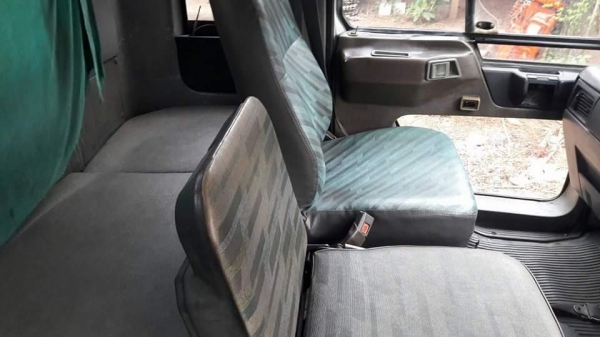 ขายรถ6ล้อ 3H ยาว7.20เมตร เครื่อง195 แรงปี38 เครน4.5ตัน รถสวยสภาพดี พร้อมใช้งาน เอกสารพร้อมโอน สนใจโทร 090-8588220คุณนะ 093-3258446คุณบิว หรือเข้าดูสินค้าอื่นๆได้ที่ www.truck.in.th/498 หรือเพจFacebook ณรงค์ ซื้อขายรถมือสอง (เว็บไซต์ส่วนตัว) หรือFacebook ค