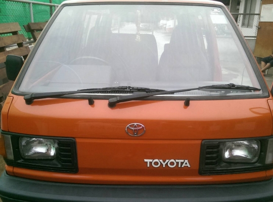 toyota km36 รถตู้เล็ก
