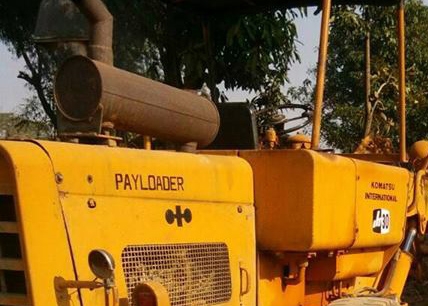 รถตักล้อยาง KOMATSU JH30 เอวแข็ง ต่อแขน ขยายบุ้งกี๋ ครบ พร้อม ตักใส่10ล้อได้ เครื่อง/ปั้ม เดิมๆ แรงดี เกียร์/ช่วงล่าง ดี คล่องตัว ไฮดรอลิก ดี ยางได้ บอดี้สวย สีสันดี พร้อมใช้งาน สัญญาซื้อขาย **ขาย KOMATSU JH30 รถตักล้อยาง เอวแข็ง ยอด