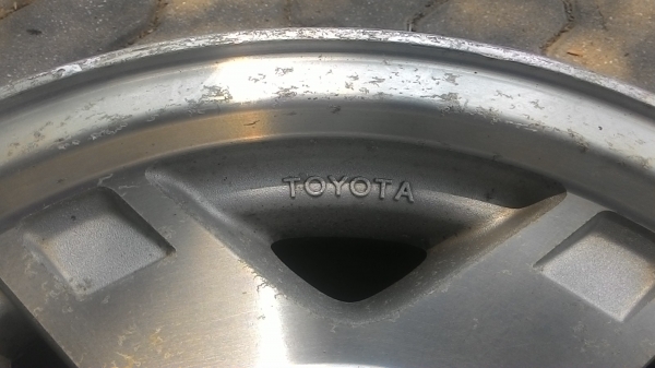 ขายล้อ Toyota surf ขายล้อ Toyota surf