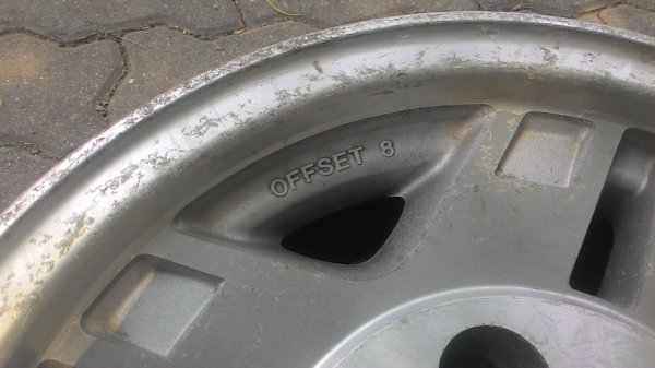 ขายล้อ Toyota surf ขายล้อ Toyota surf