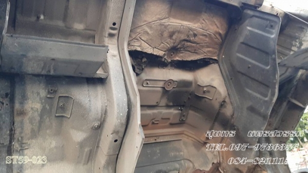 ขายด่วน รถบรรทุก 10 ล้อ MITSUBISHI FUSO 527MA / 190 แรง 2 เพลา (หัวคัซซี) พร้อมใช้งาน ราคาสุดคุ้ม