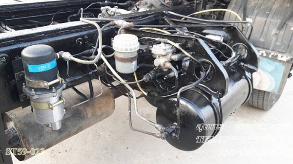 ขายด่วน รถบรรทุก 10 ล้อ MITSUBISHI FUSO 527MA / 190 แรง 2 เพลา (หัวคัซซี) พร้อมใช้งาน ราคาสุดคุ้ม