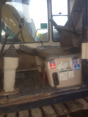 ขายรถขุดเก่านอก komatsu pc60-6 สภาพสวยมากสนใจติดต่อ 089-2579650 ใช้งานน้อย2600กว่าชม.ช่วงล่างสวยมีลายแยคย์ สนใจดูรถได้ที่ อ.นครชัยศรี จ.นครปฐม ขายรถขุดเก่านอก komatsu pc60-6 สภาพสวยมากสนใจติดต่อ 089-2579650 ใช้งานน้อย2600กว่าชม.ช่วงล่างสวยมีลายแยคย์ สนใจดูรถได้ที่ อ.นครชัยศรี จ.นครปฐม