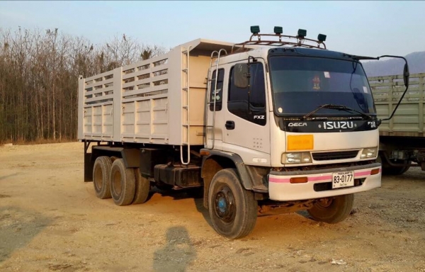 ขายรถบรรทุก ISUZU เครื่อง270 แรง ปี 45 กระบะดัมพ์สามมิตร มีระบบลากพ่วง รถพร้อมใช้งาน