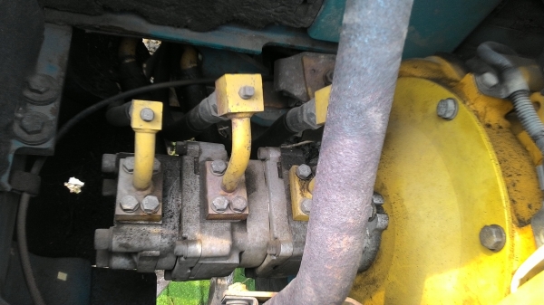 Komatsu Pc10-7โซ่ใหม่ 165,000ราคาต่อรอง