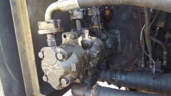 ขาย PC120-2  รถพร้อมทำงาน เครื่อง ปั้มดี เอวแน่นเก่านอกมือเดียว เอกสารอินวอย  มีคีบ กับ บุ้งกี๋ ราคา 335,000  091-0206555 เอิร์ทครับ