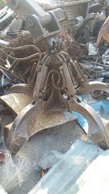 ขาย PC120-2  รถพร้อมทำงาน เครื่อง ปั้มดี เอวแน่นเก่านอกมือเดียว เอกสารอินวอย  มีคีบ กับ บุ้งกี๋ ราคา 335,000  091-0206555 เอิร์ทครับ