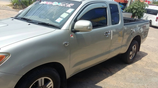 Toyota Hilux Vigo Extra Cab 2.5 D4D (E) สีเทา ปี 2006