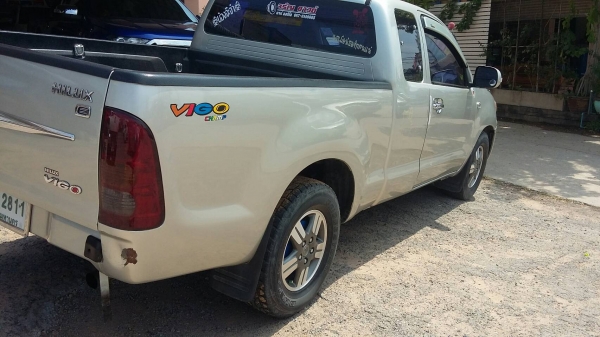Toyota Hilux Vigo Extra Cab 2.5 D4D (E) สีเทา ปี 2006