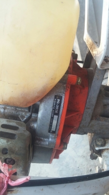 เครื่องกำจัดหญ้า 5 แถว