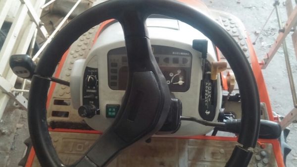 เครื่องกำจัดหญ้า 5 แถว