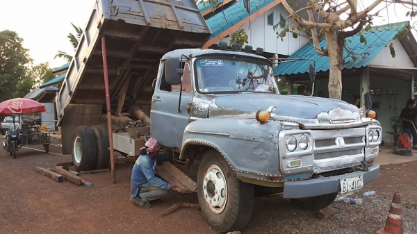 **269,000 บ.ต่อรอง/// 6ล้อดั้มดิน ISUZU TX-145 หัวยาว เครื่องเดิม เกียร์J 7เกียร์ถอย ช่วงล่างใหญ่ เฟืองท้าย FUSO (10ล้อ) คัสซีสวย หัวเก๋งดี พ.พาวเวอร์ เบรคลม แอร์หนาว ดั้มเหล็ก5ตัน3.80ม.ยิงหลัง ยาง900/20 สภาพ70\% พร้อมใช้ เล่มทะเบียน ภาษีเต็ม **ขาย ISUZU T **269,000 บ.ต่อรอง/// 6ล้อดั้มดิน ISUZU TX-145 หัวยาว เครื่องเดิม เกียร์J 7เกียร์ถอย ช่วงล่างใหญ่ เฟืองท้าย FUSO (10ล้อ) คัสซีสวย หัวเก๋งดี พ.พาวเวอร์ เบรคลม แอร์หนาว ดั้มเหล็ก5ตัน3.80ม.ยิงหลัง ยาง900/20 สภาพ70\% พร้อมใช้ เล่มทะเบียน ภาษีเต็ม **ขาย ISUZU T