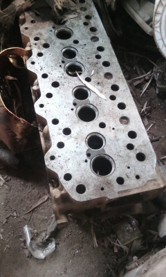 ขายฝาสูบ 6D31 สนใจสอบถาม 086-7383532