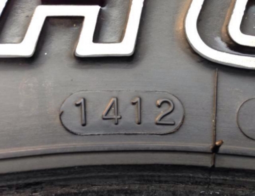 ยาง Mud Maxxis 35 12.5 R15 ปี12 ดอกสวย พร้อมใช้งาน ราคาไม่แพง ยาง Mud Maxxis 35 12.5 R15 ปี12 ดอกสวย พร้อมใช้งาน ราคาไม่แพง